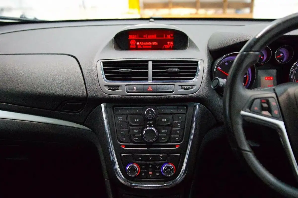 2014-vauxhall-mokka-17cdti-exclusiv-ecoflex-fwd-ss-big-18