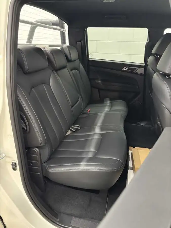 2025-kgm-ssangyong-musso-22td-saracen-202pseu6e-4wd-big-13