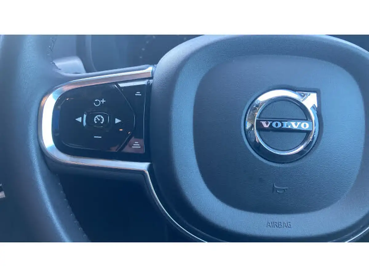 2019-volvo-s90-20-t4-momentum-big-16