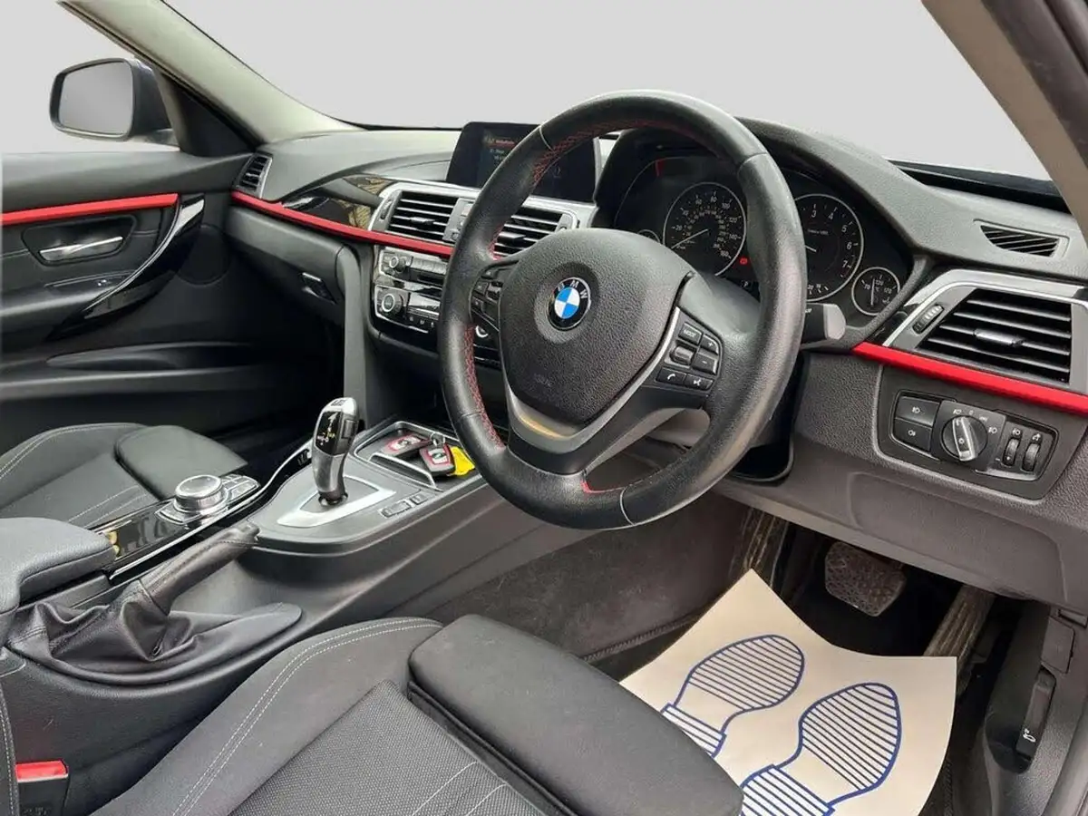 2018-bmw-3-series-15-318i-sport-saloon-4d-auto-big-28
