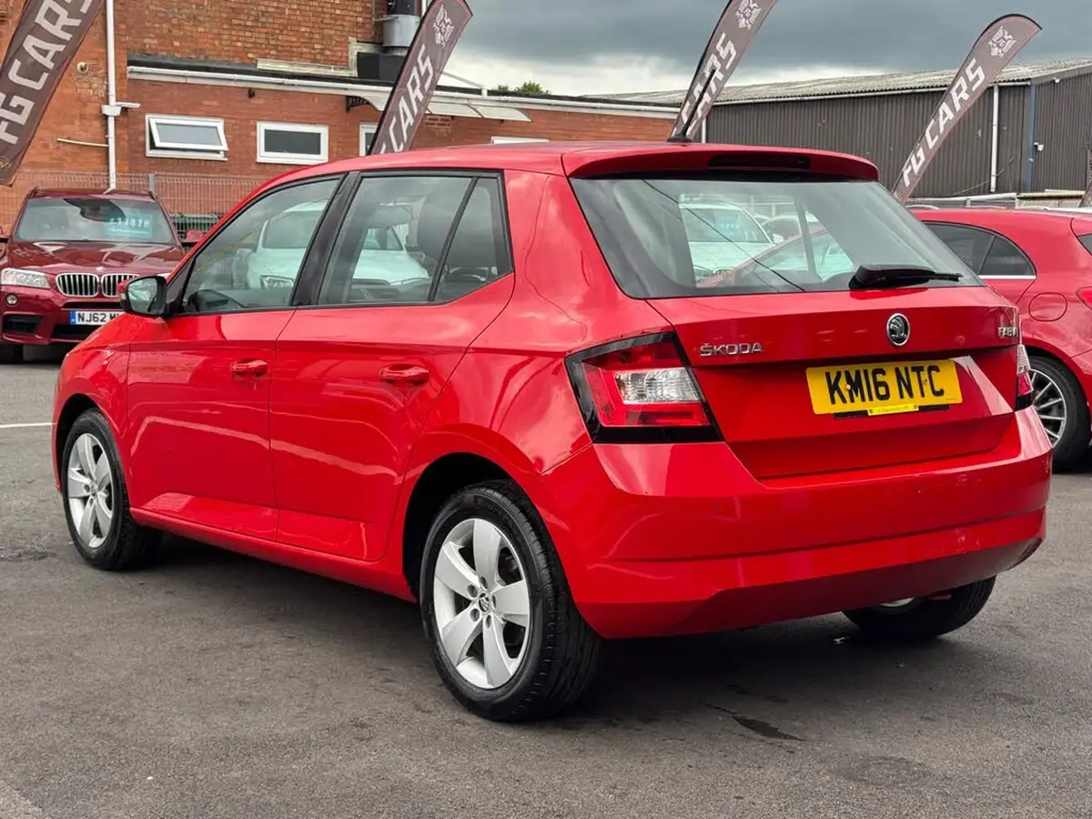 2016-skoda-fabia-12-tsi-se-90ps-hatchback-big-8
