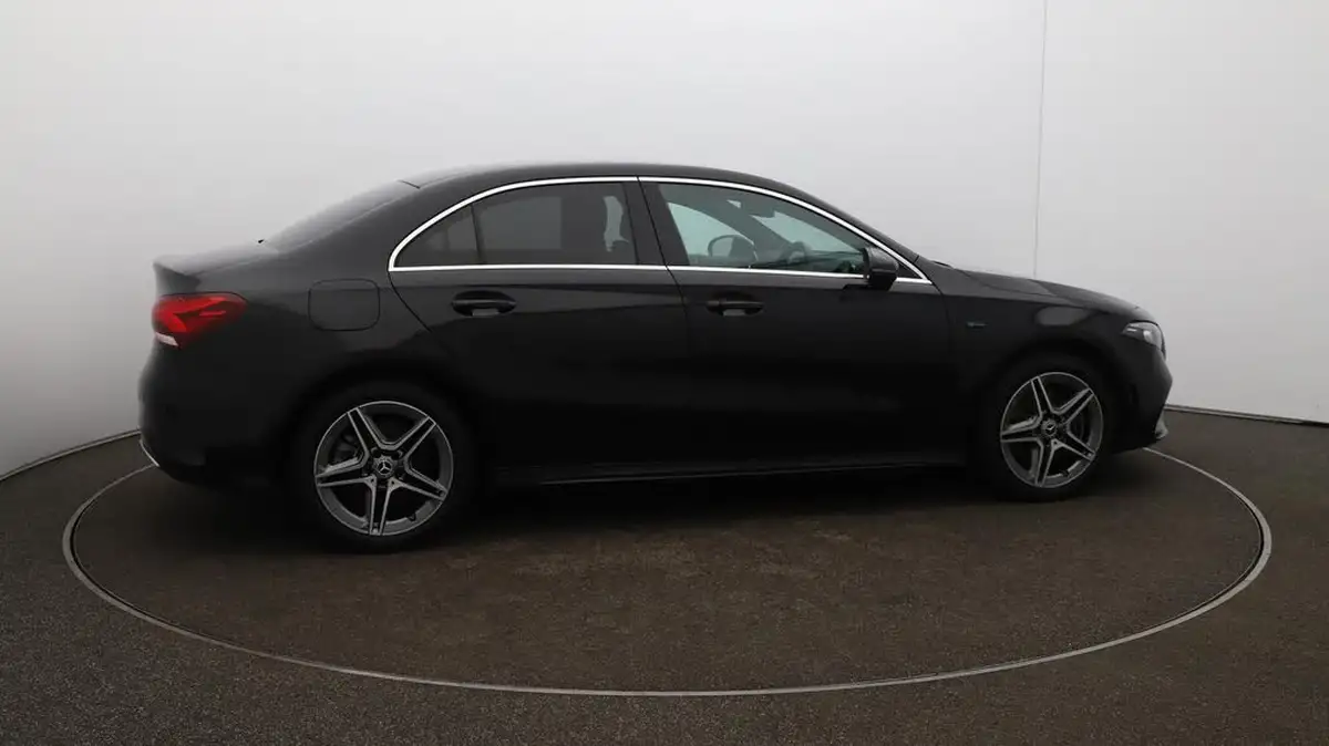 2020-mercedes-benz-a-class-13-a250e-amg-line-saloon-4d-big-50