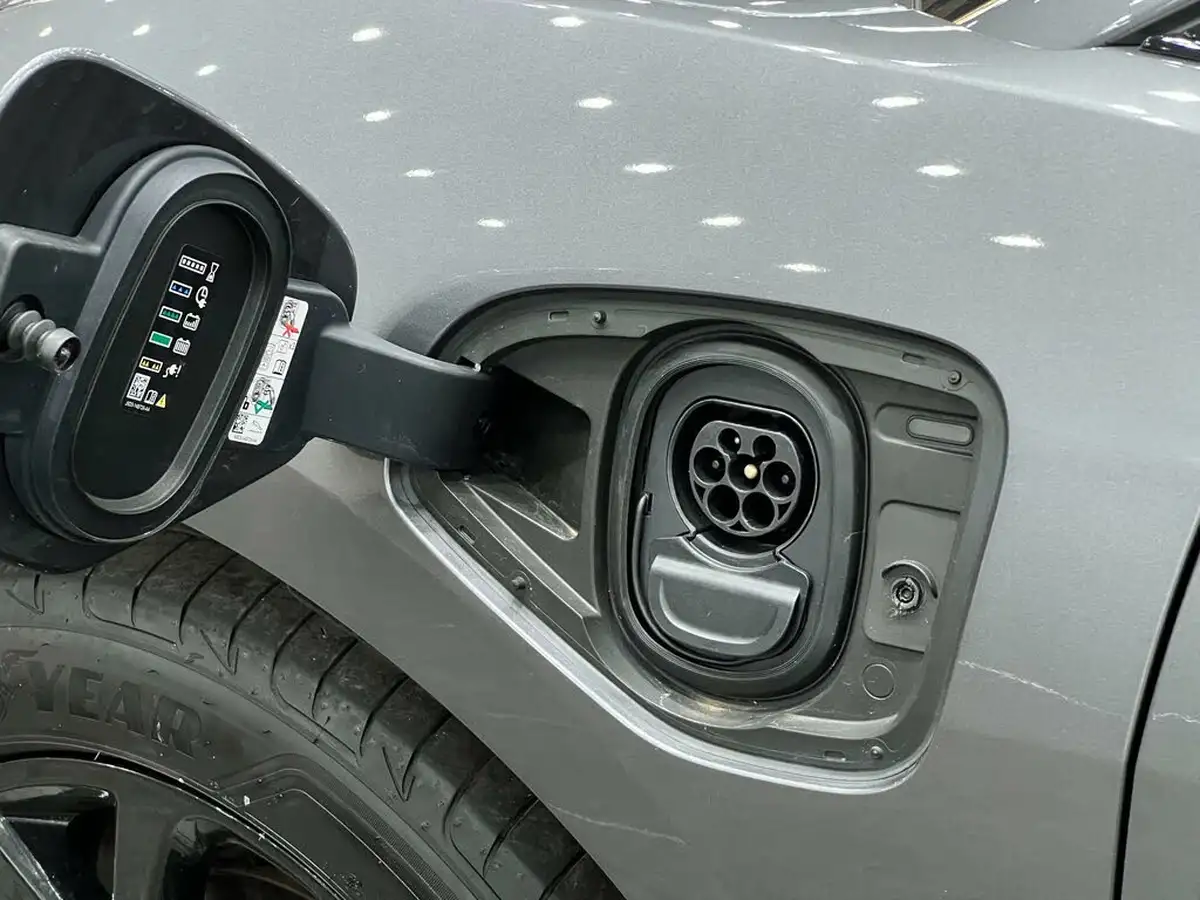 2019-jaguar-i-pace-ev400-hse-big-14