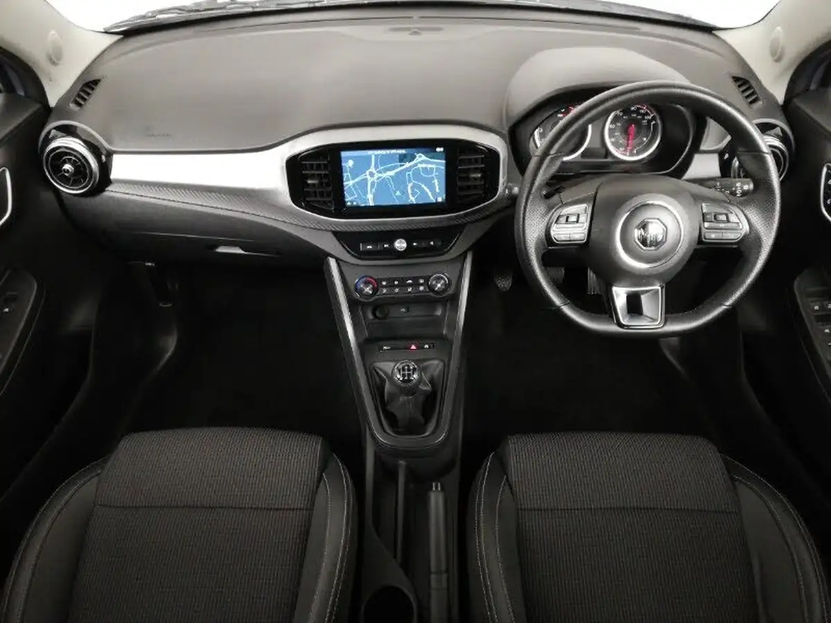 2023-mg-mg3-15-vti-tech-exclusive-nav-big-2