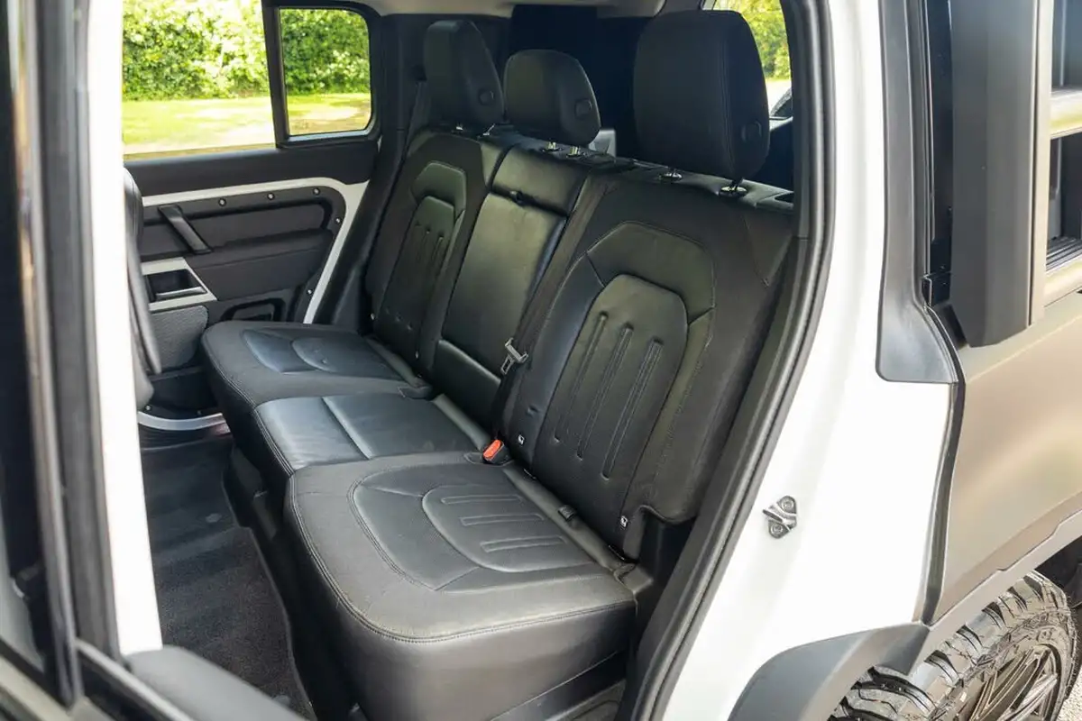 2022-land-rover-110-defender-30-d250-x-dynamic-s-big-14