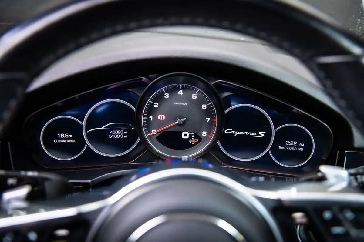 2020-porsche-cayenne-30-v6-s-big-31