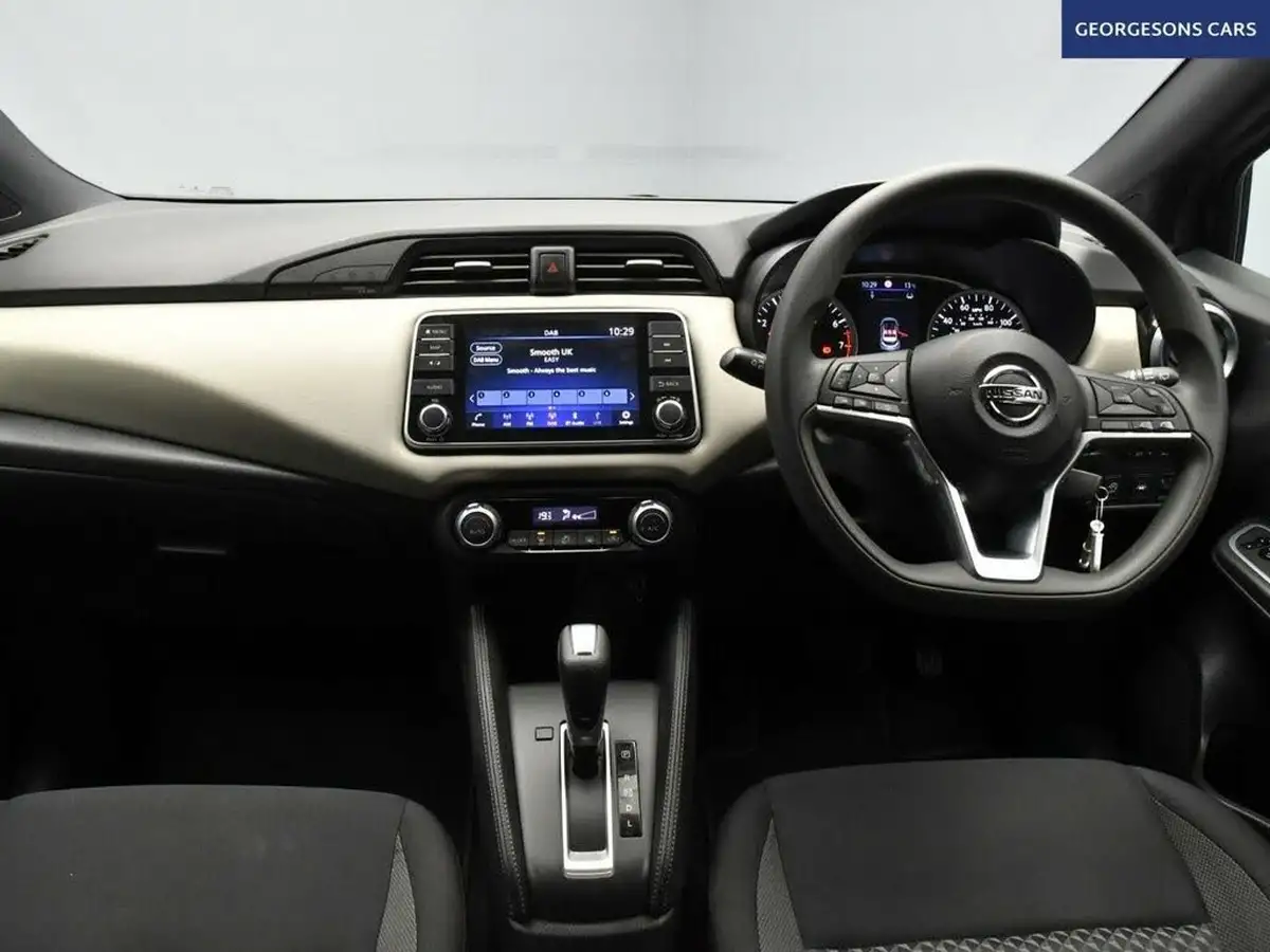 2022-nissan-micra-10-ig-t-kiiro-cvt-big-11