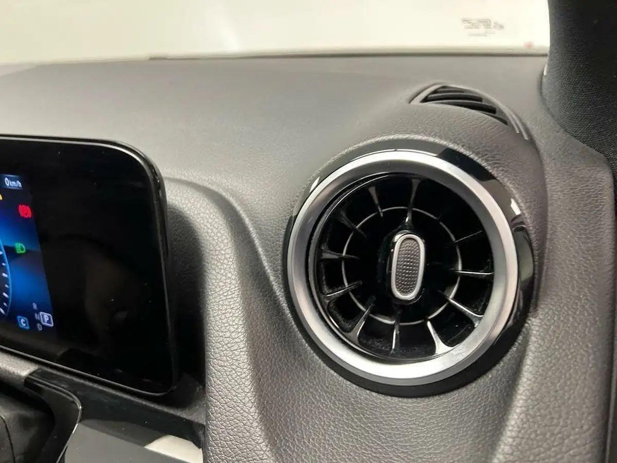 2023-mercedes-benz-gla-class-13-gla-200-sport-executive-station-wagon-big-17