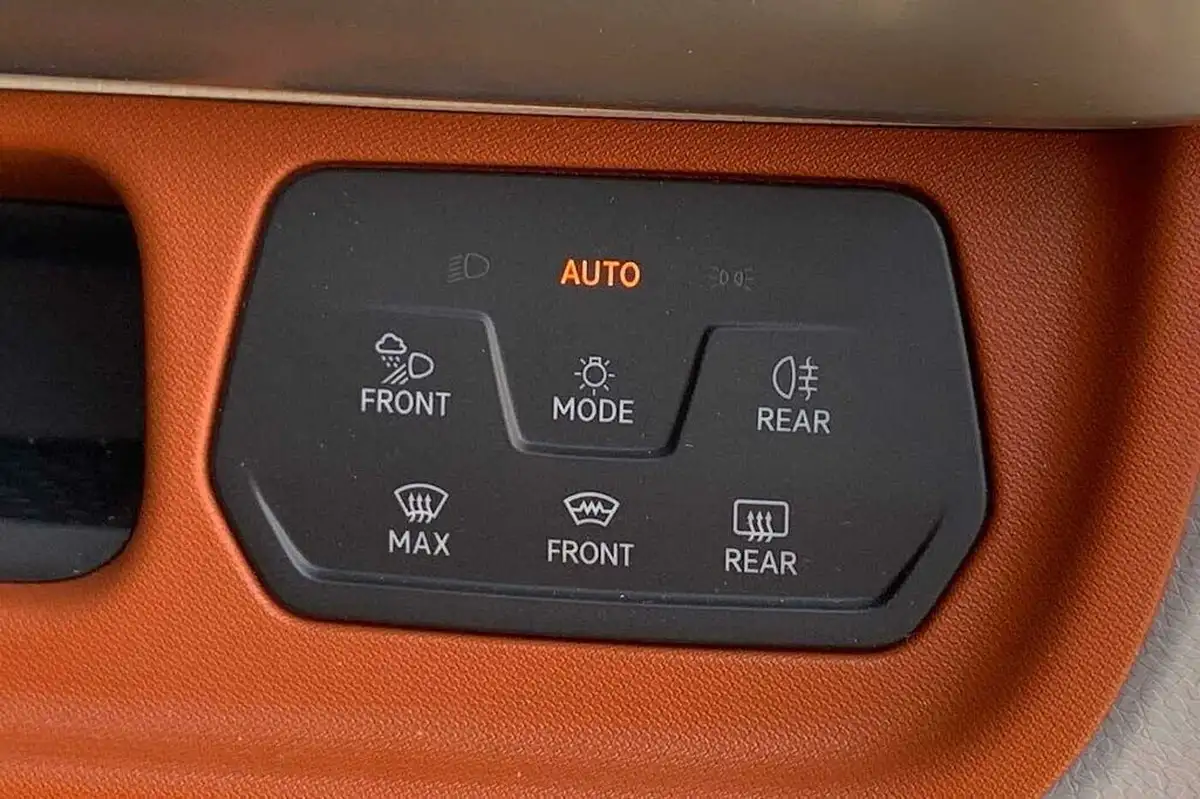 2023-volkswagen-idbuzz-e-style-standard-big-29