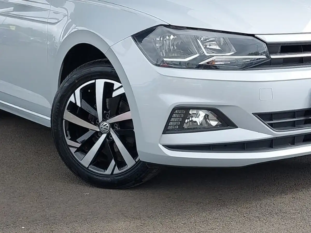 2018-volkswagen-polo-10-beats-60ps-5d-big-8