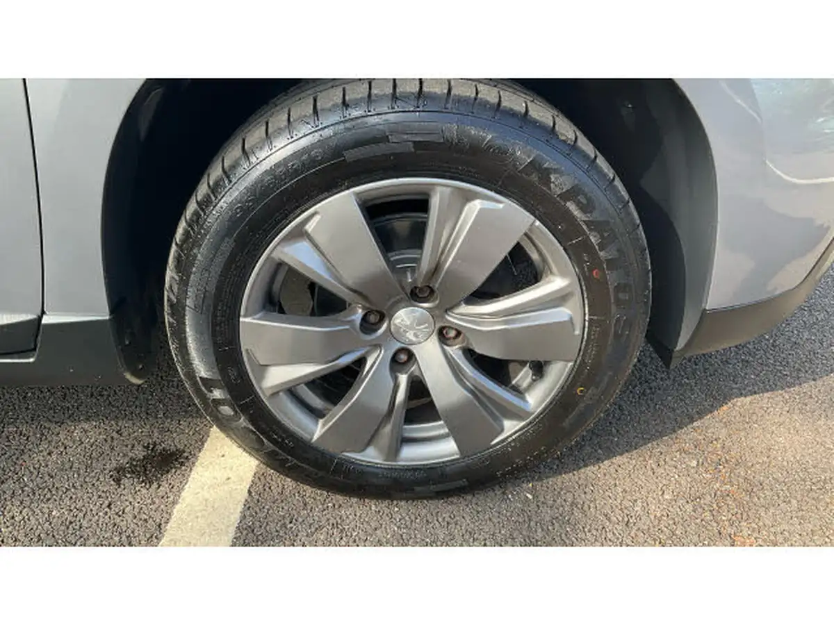 2018-peugeot-2008-suv-12-puretech-active-82bhp-ss-big-30