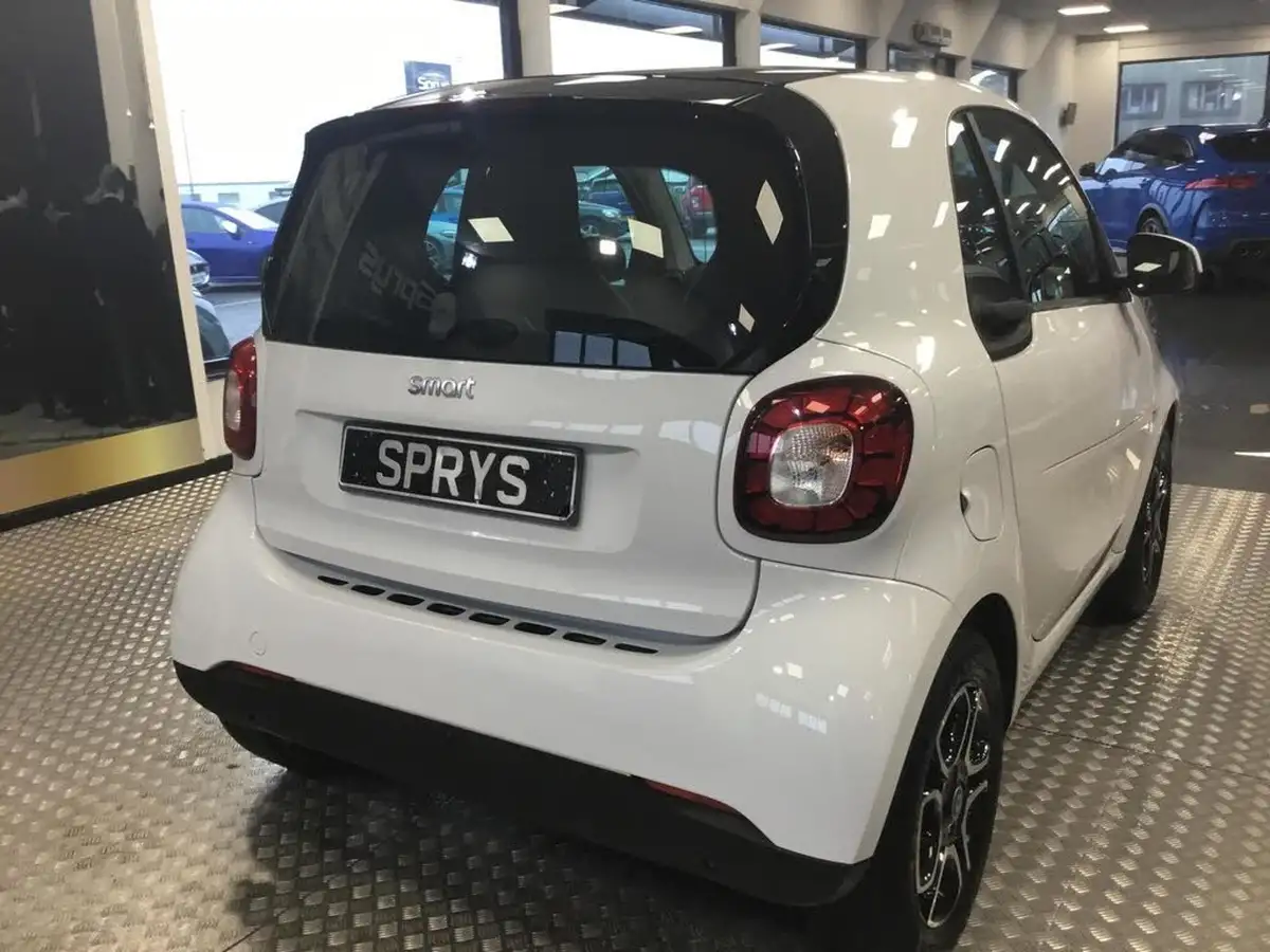 2017-smart-fortwo-09-prime-90bhp-premiumss-coupe-twinamic-big-12