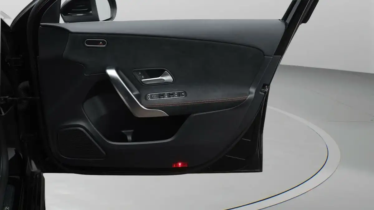 2020-mercedes-benz-a-class-13-a200-amg-line-executive-hatchback-5d-big-15
