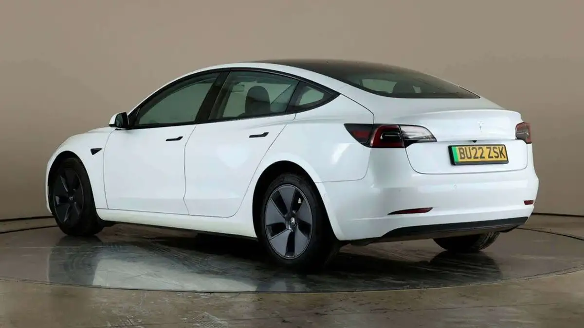2021-tesla-model-3-e-standard-plus-big-4