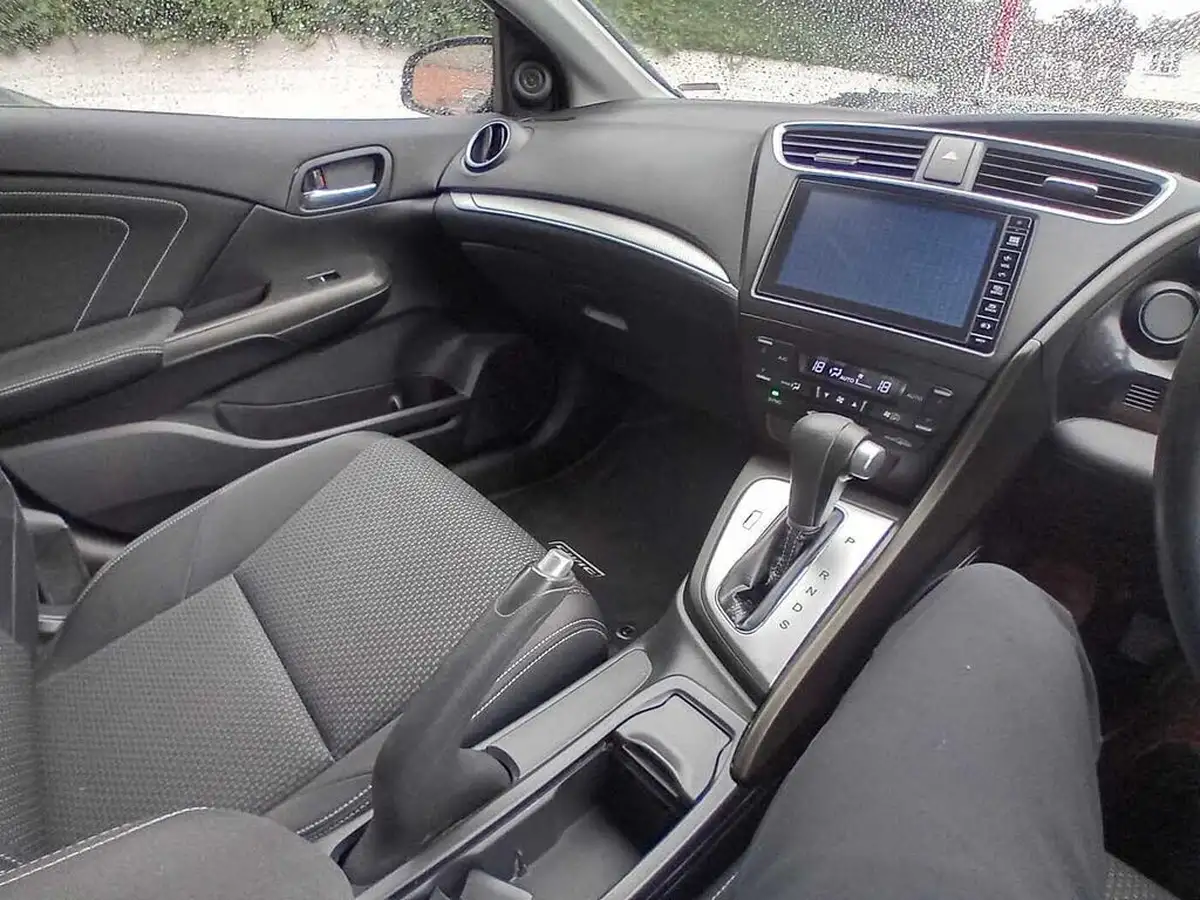 2015-honda-civic-18-se-plus-honda-connect-hatchback-auto-big-22