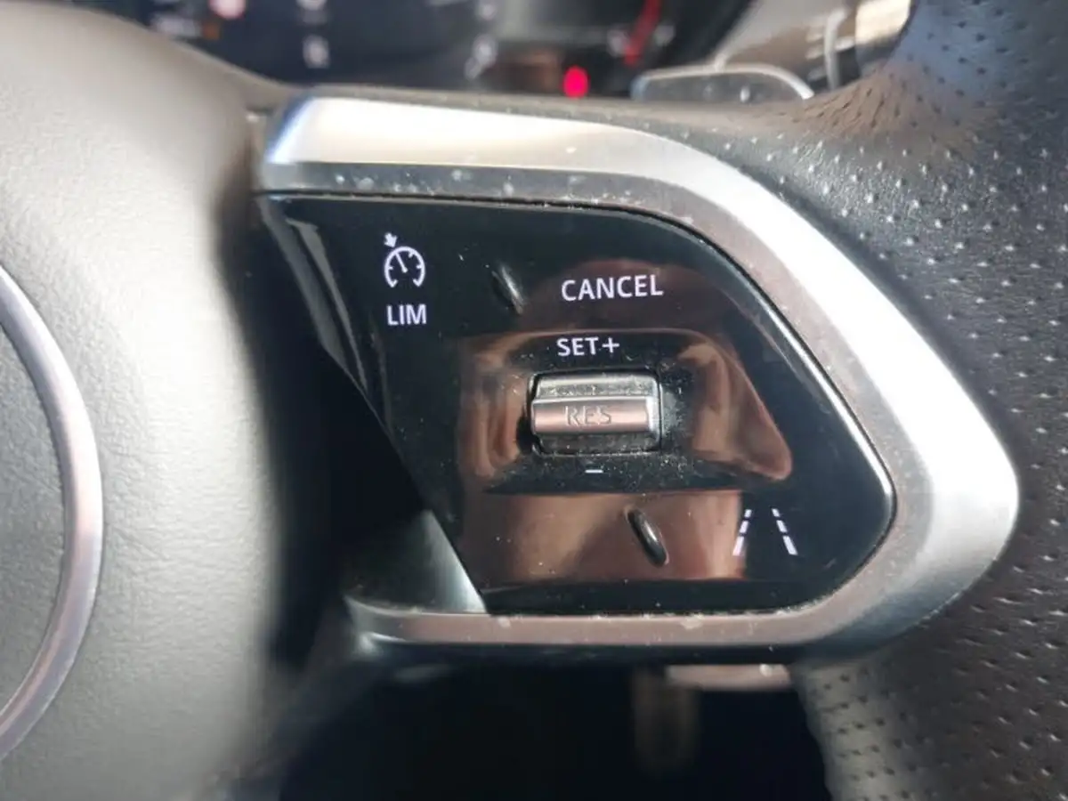 2021-jaguar-e-pace-20-d165-r-dynamic-awd-mhev-auto-big-17