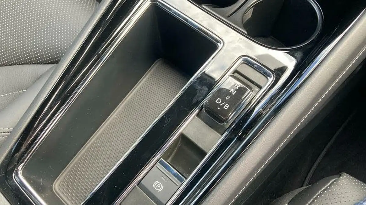 2025-skoda-enyaq-e-vrs-station-wagon-big-23
