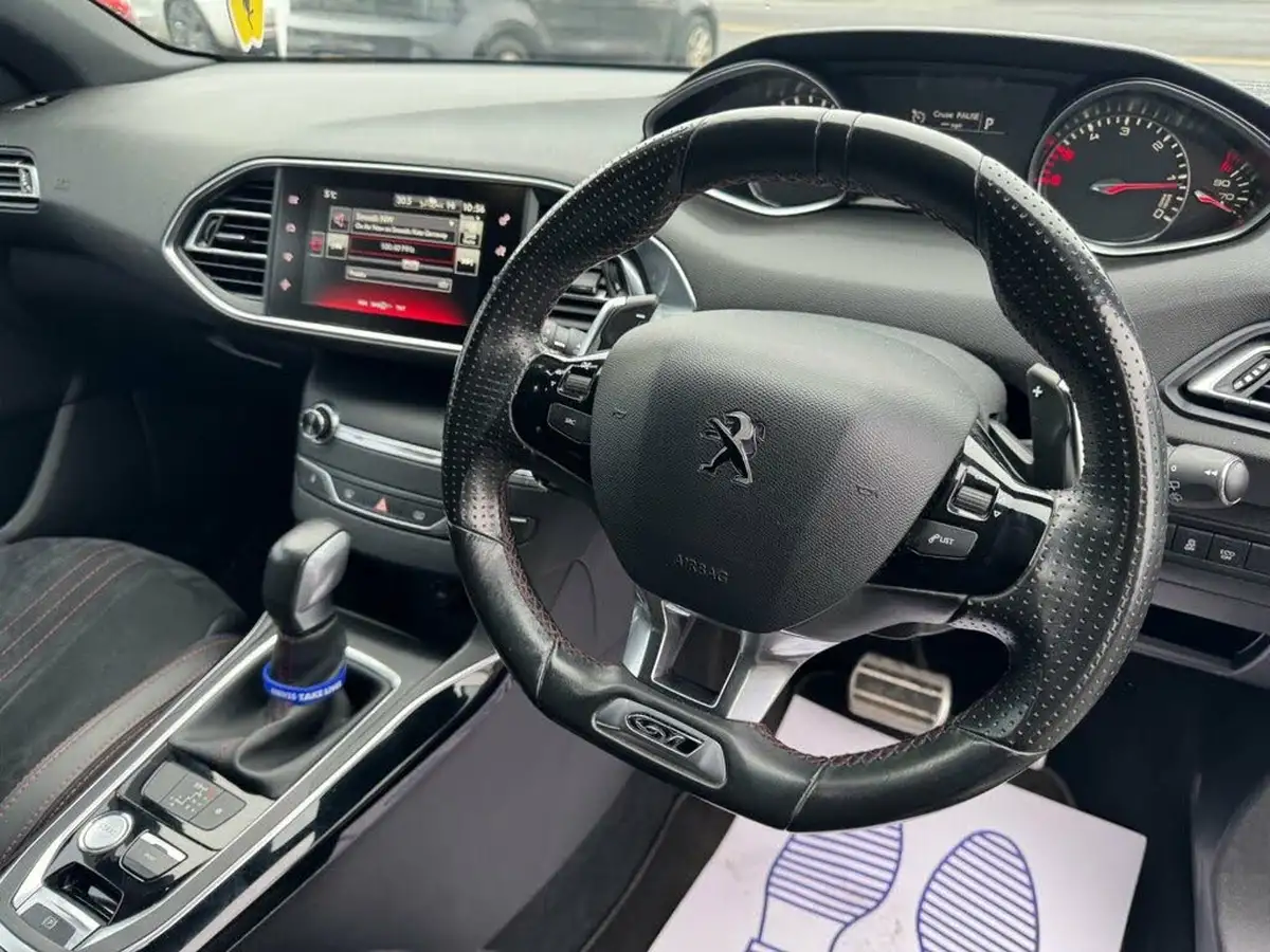 2016-peugeot-308-20-bluehdi-gt-eat6-big-8