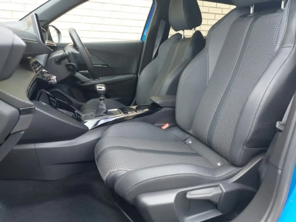 2021-peugeot-2008-suv-12-puretech-gt-big-4
