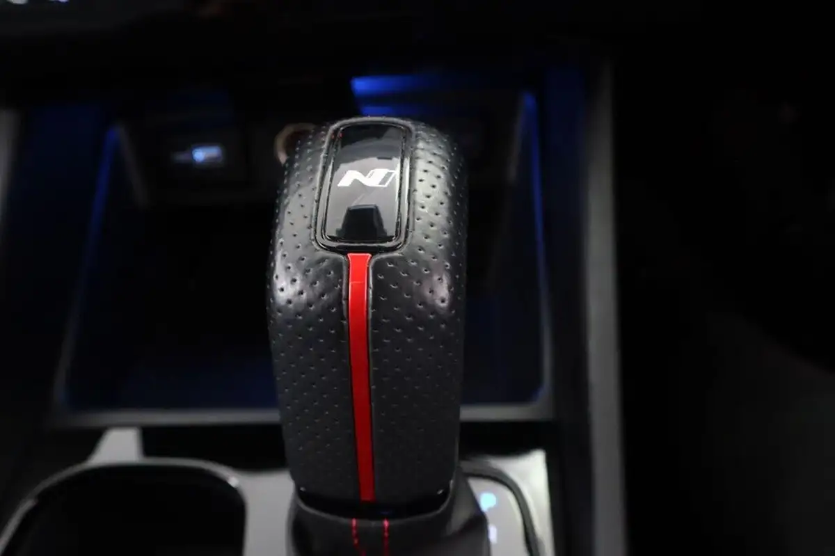 2023-hyundai-tucson-16-t-gdi-n-line-s-150ps-48-volt-mhev-dct-big-10