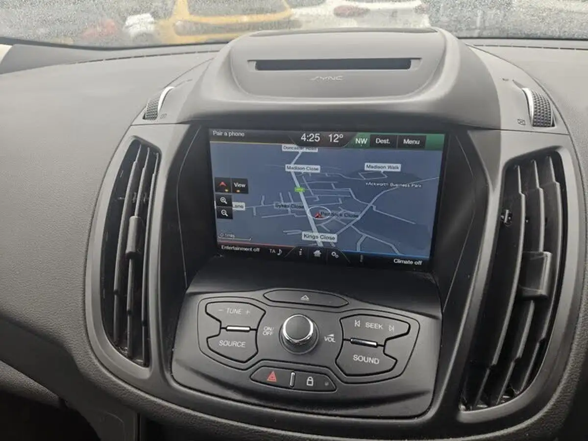 2016-ford-kuga-20tdci-titanium-x-sport-180ps-awd-big-19