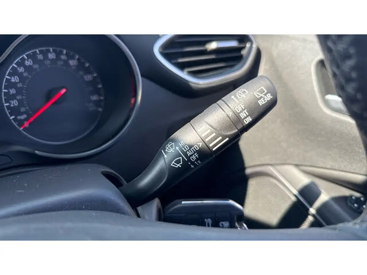 2022-vauxhall-crossland-12-elite-edition-130ps-auto-big-32