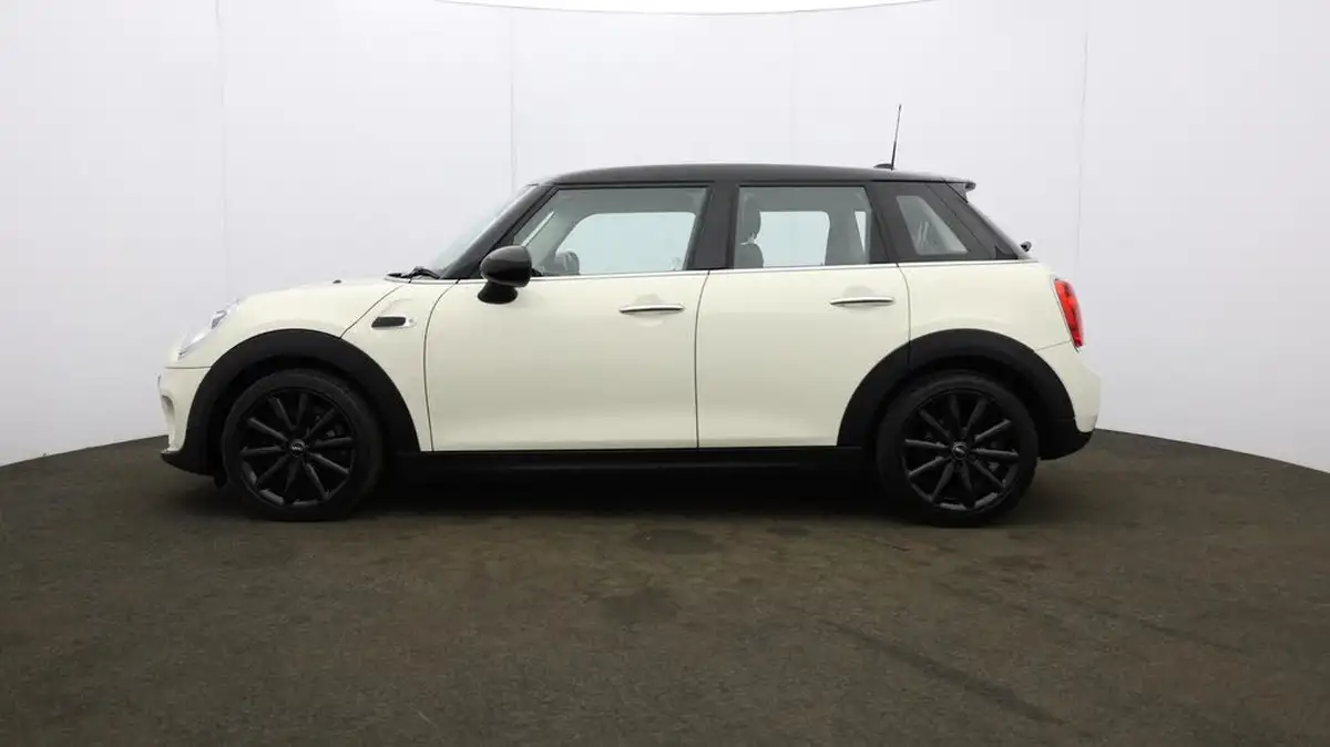 2017-mini-cooper-15-cooper-ss-hatchback-5d-big-70