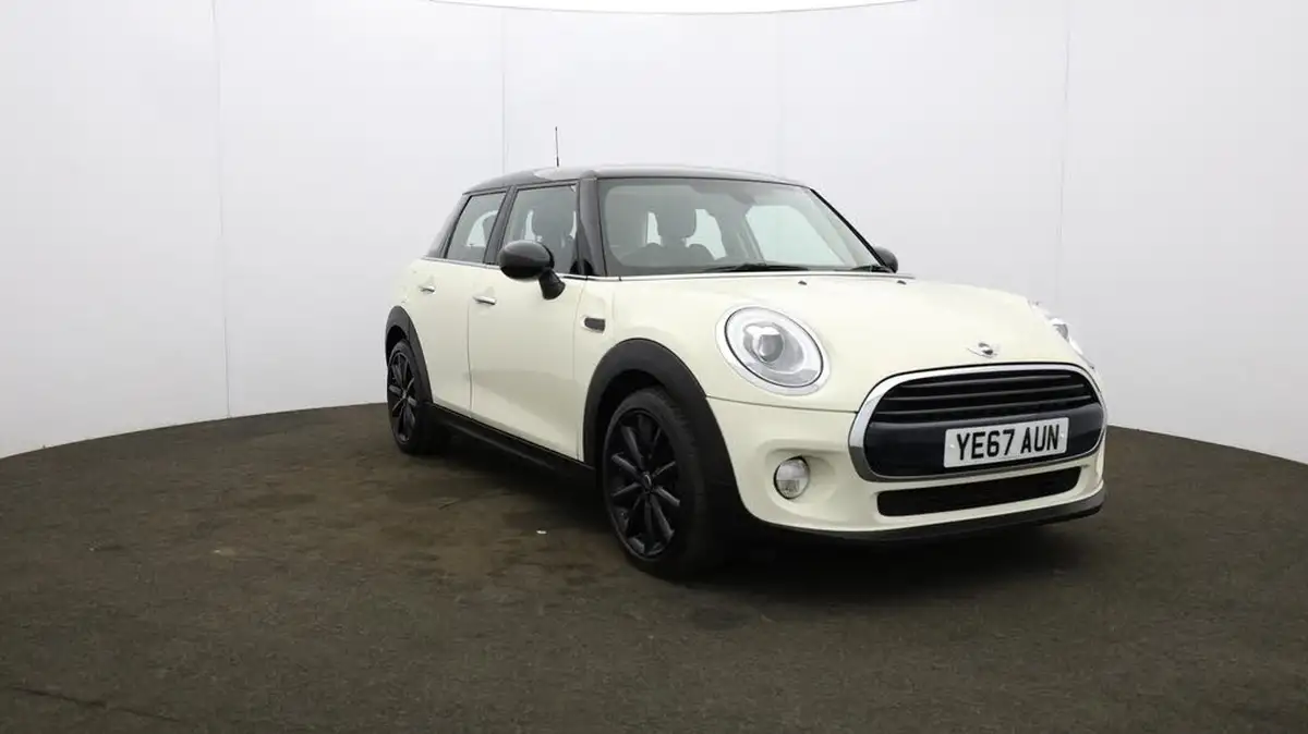 2017-mini-cooper-15-cooper-ss-hatchback-5d-big-46