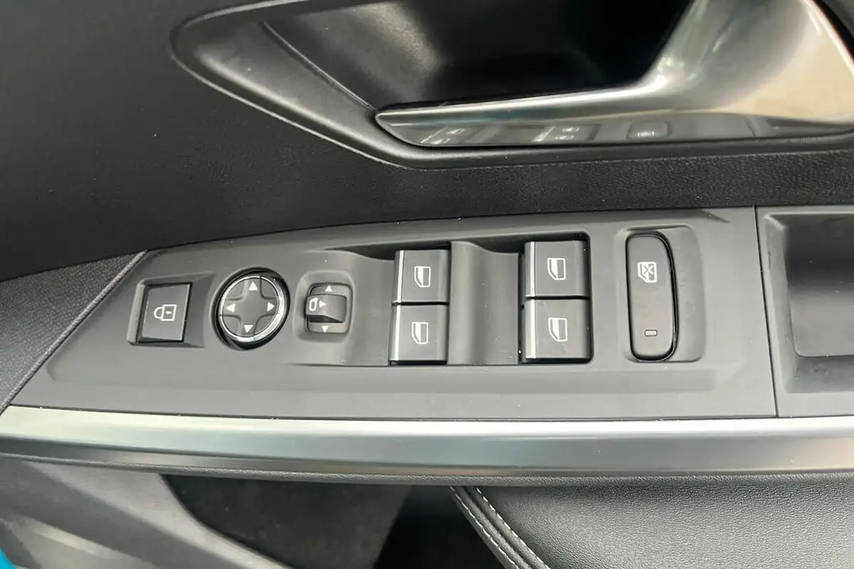 2023-peugeot-3008-suv-e-gt-big-20