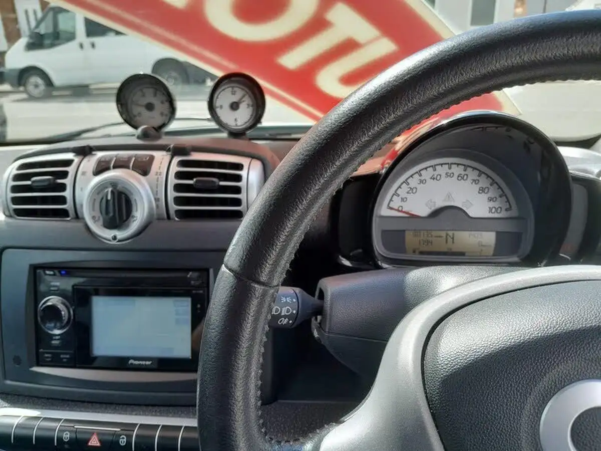 2010-smart-fortwo-08td-passion-coupe-semi-a-big-12