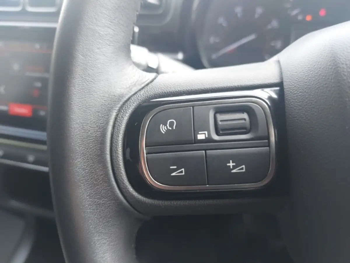 2021-citroen-c3-12-puretech-flair-83ps-big-12