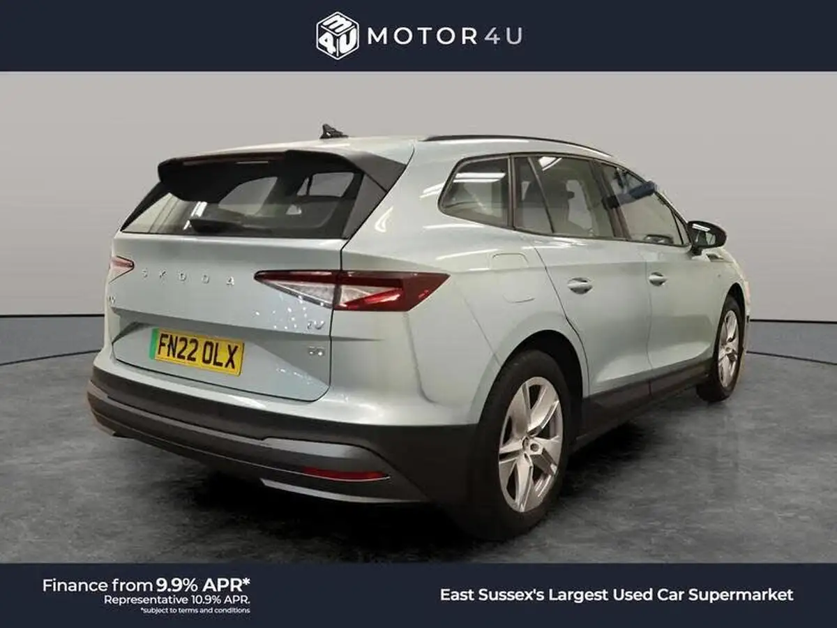 2022-skoda-enyaq-e-60-big-9