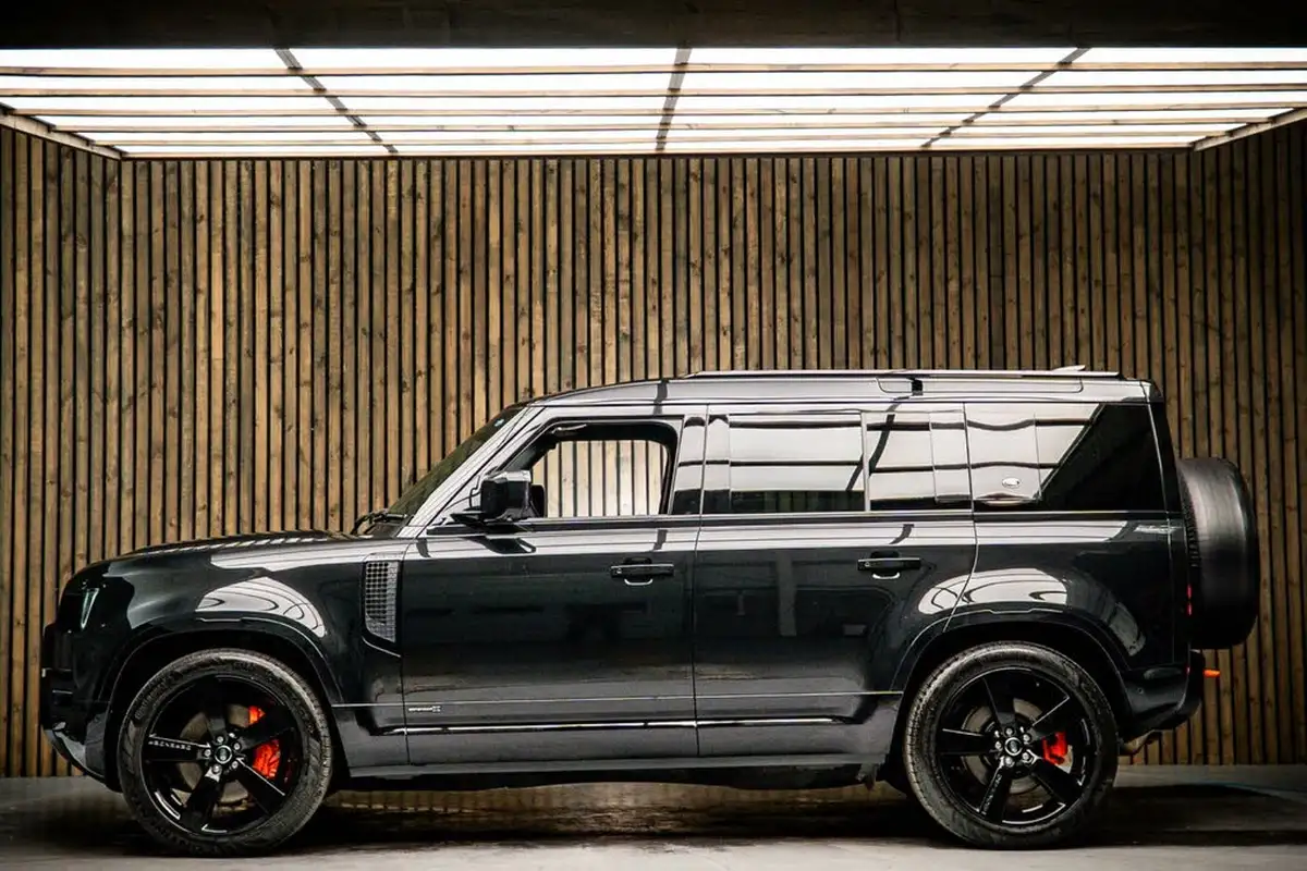 2022-land-rover-110-defender-30-p400-x-big-6