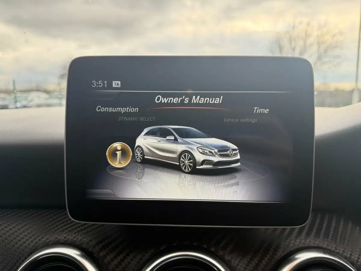 2018-mercedes-benz-a-class-16-a180-amg-line-ss-7g-dct-big-34