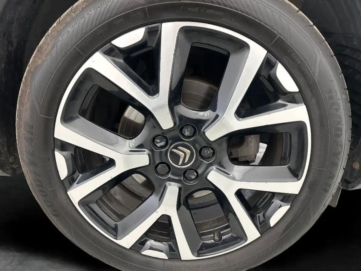2020-citroen-c5-aircross-12-puretech-flair-plus-eat8-big-12