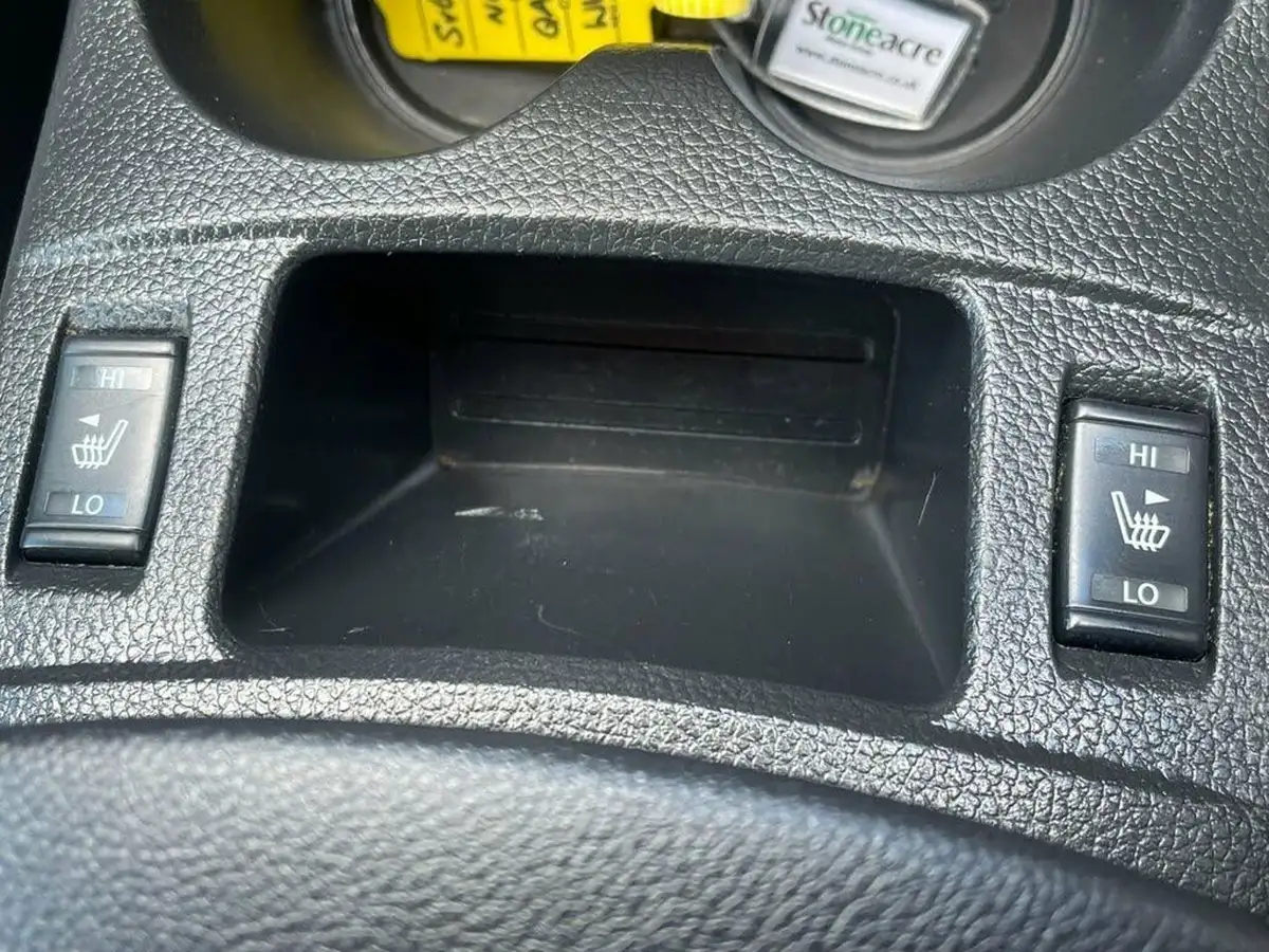 2016-nissan-qashqai-15dci-tekna-big-25