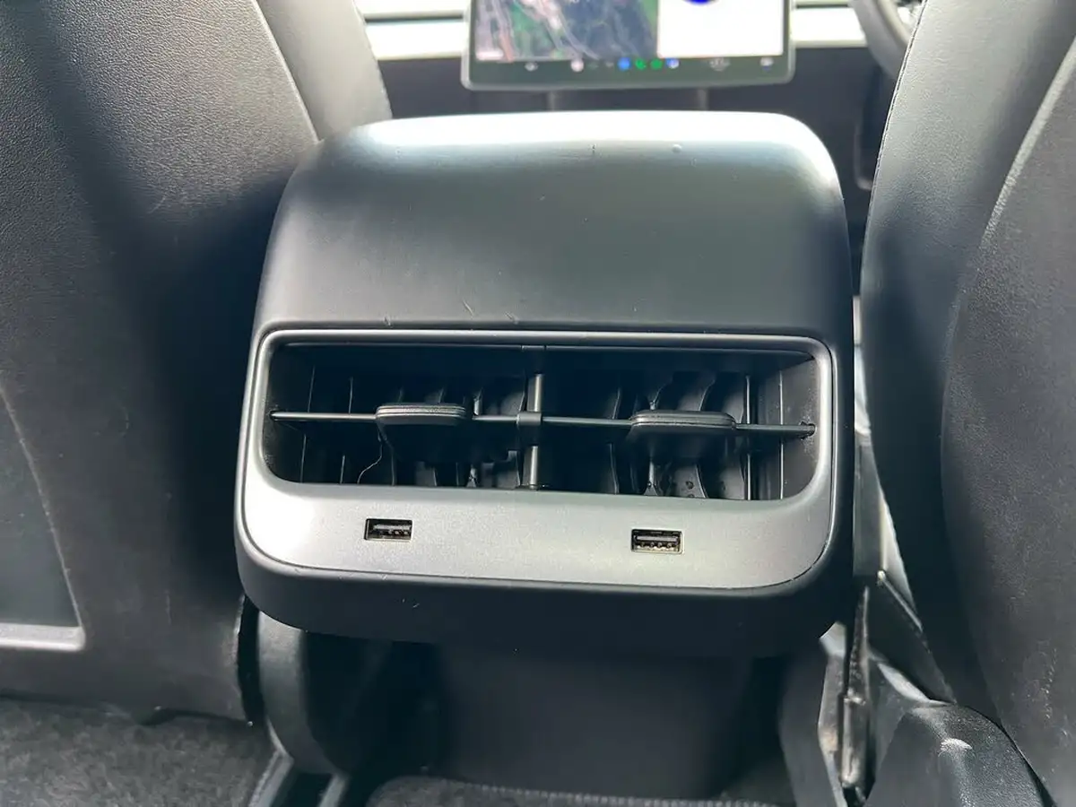 2020-tesla-model-3-e-standard-plus-big-21