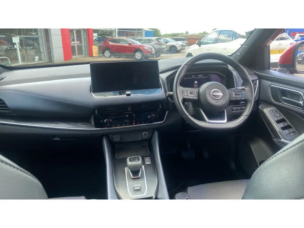 2022-nissan-qashqai-13-dig-t-tekna-158ps-xtronic-big-9