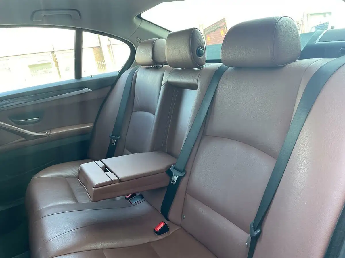 2014-bmw-5-series-big-59