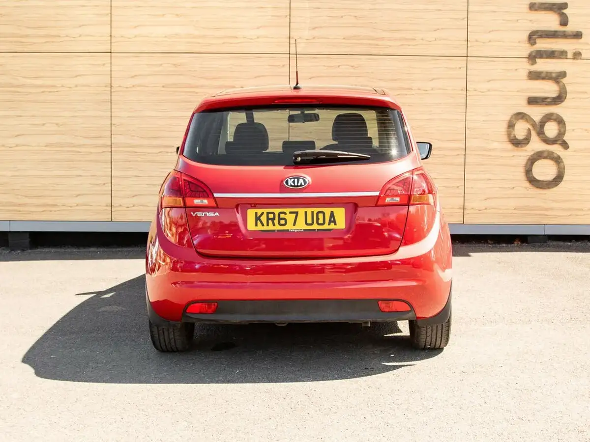 2017-kia-venga-16-4-auto-big-5