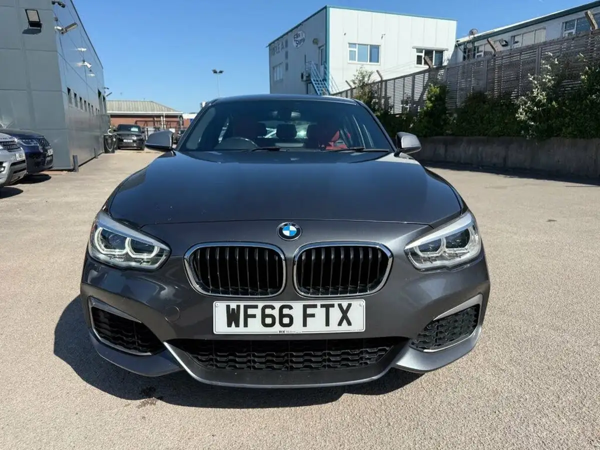 2016-bmw-1-series-30-m140i-5d-2979cc-big-13