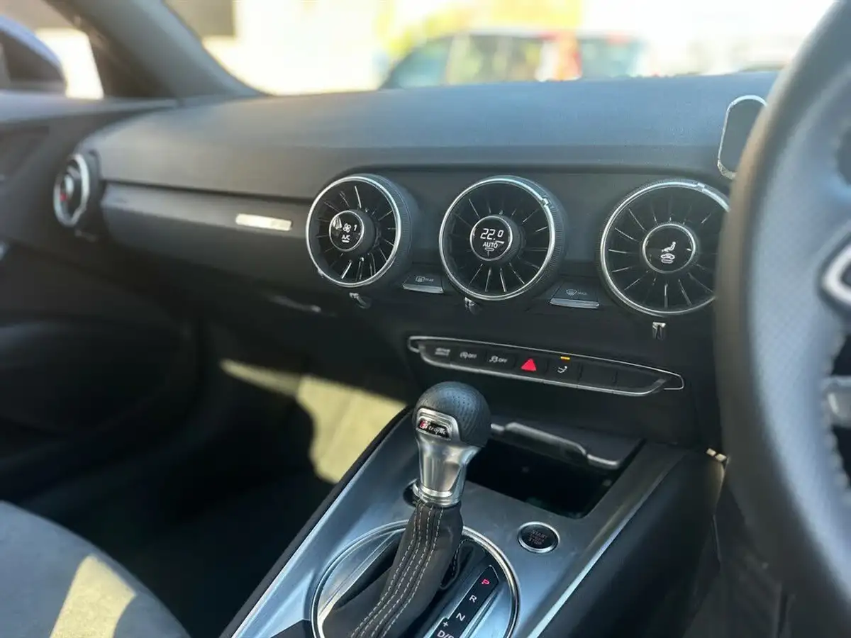 2023-audi-tt-coupe-20-40-tfsi-s-line-big-9