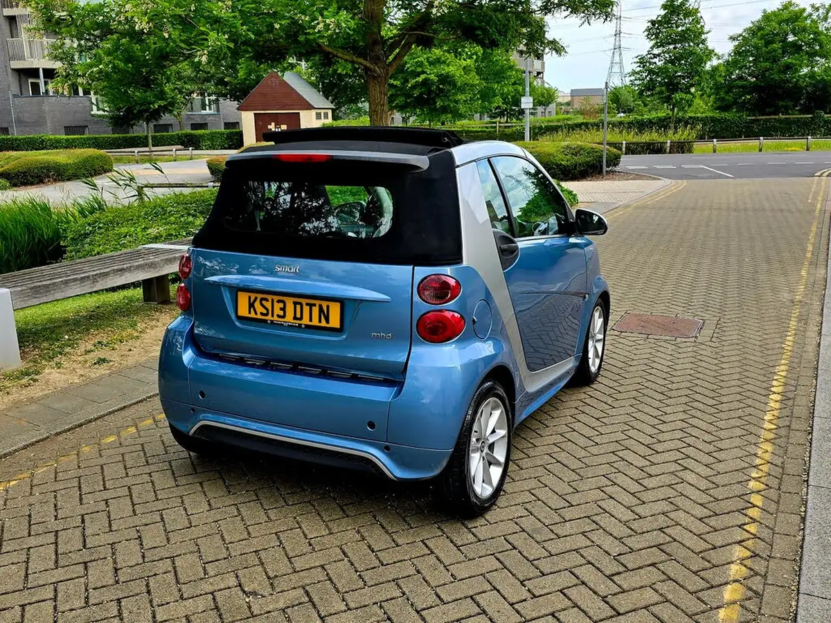 2013-smart-fortwo-10-passion-71bhp-cabriolet-big-6