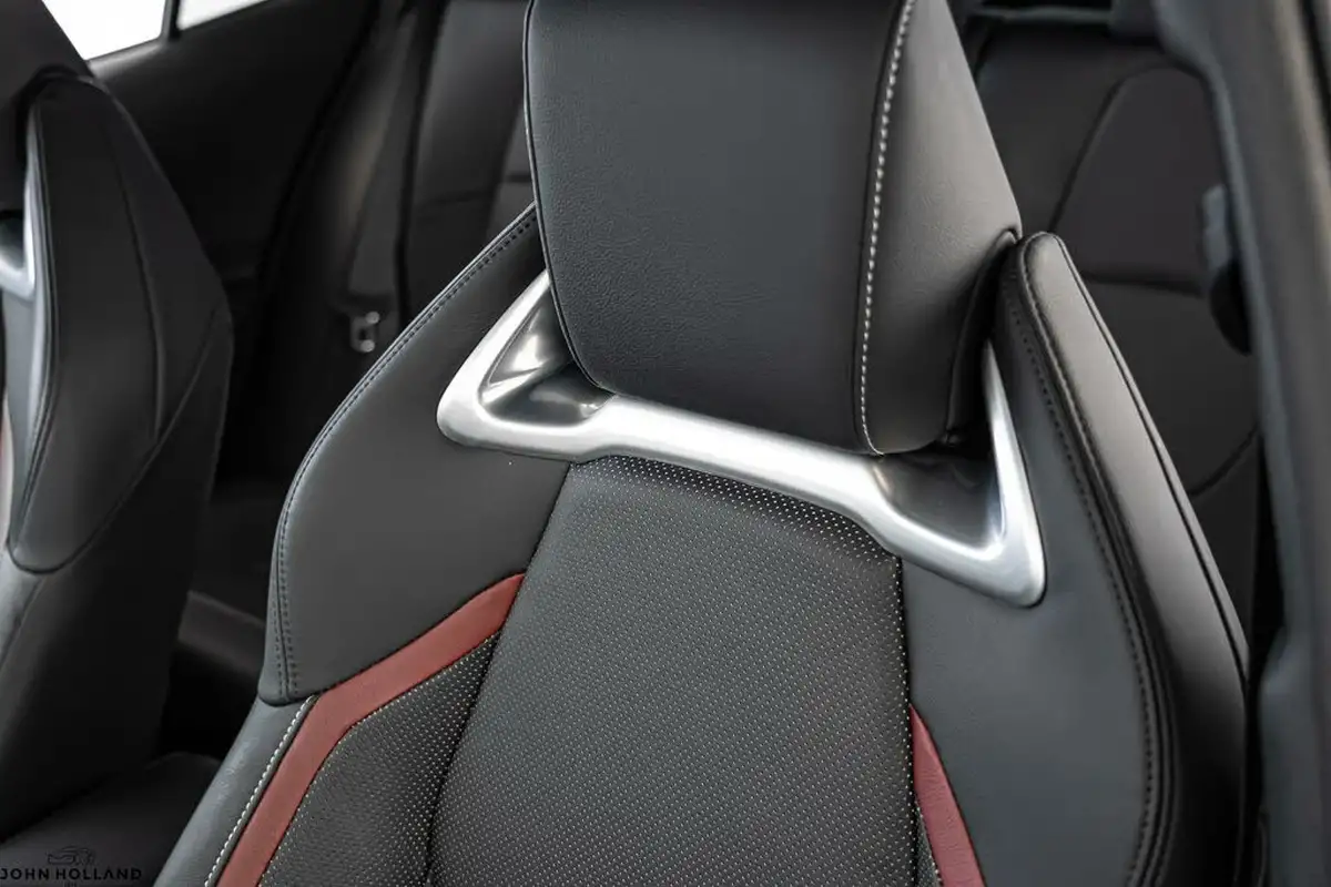 2022-toyota-corolla-20-vvt-i-excel-181bhp-trk-hatchback-big-28