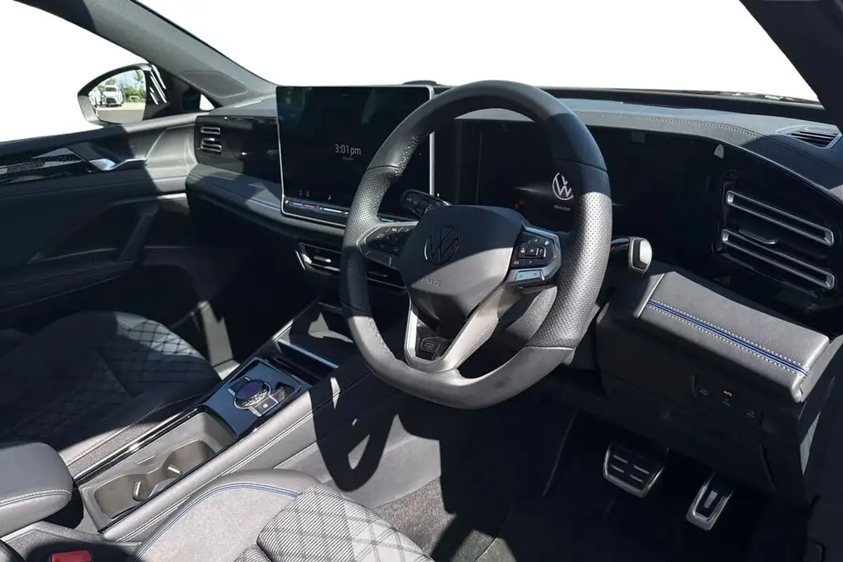 2024-volkswagen-tiguan-15-etsi-r-line-big-13