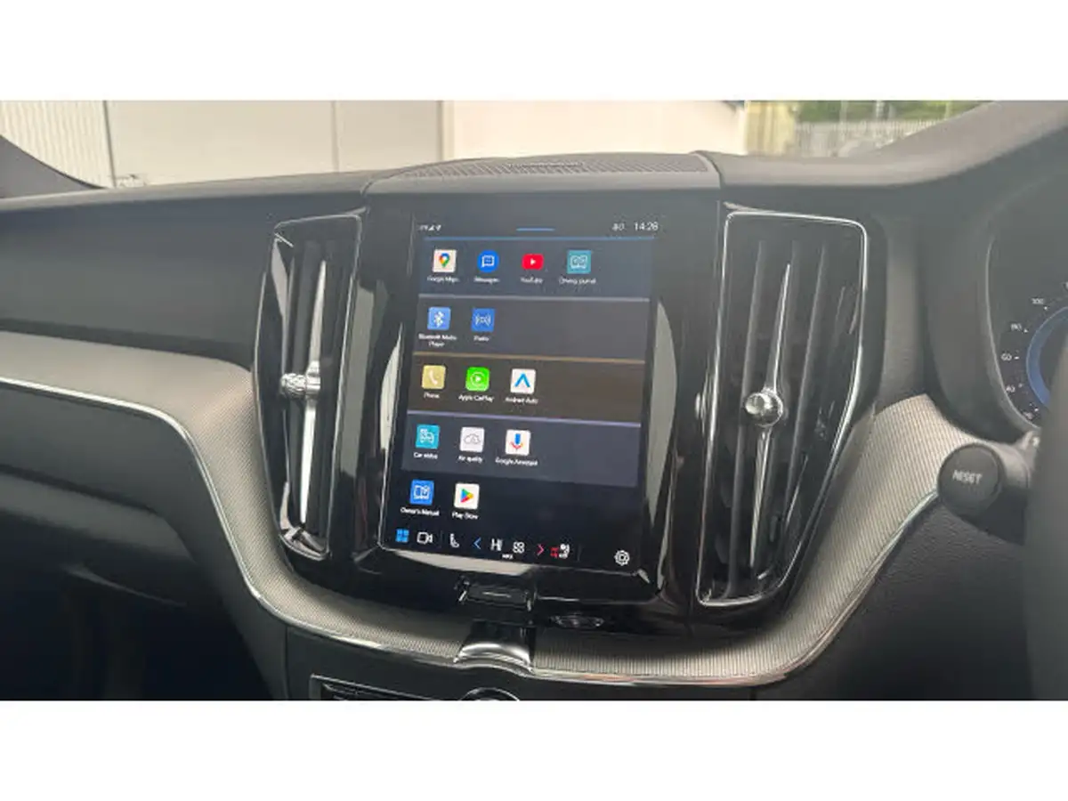 2024-volvo-xc60-20-b5-plus-big-26