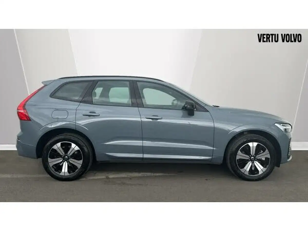 2024-volvo-xc60-20-b5-plus-big-2