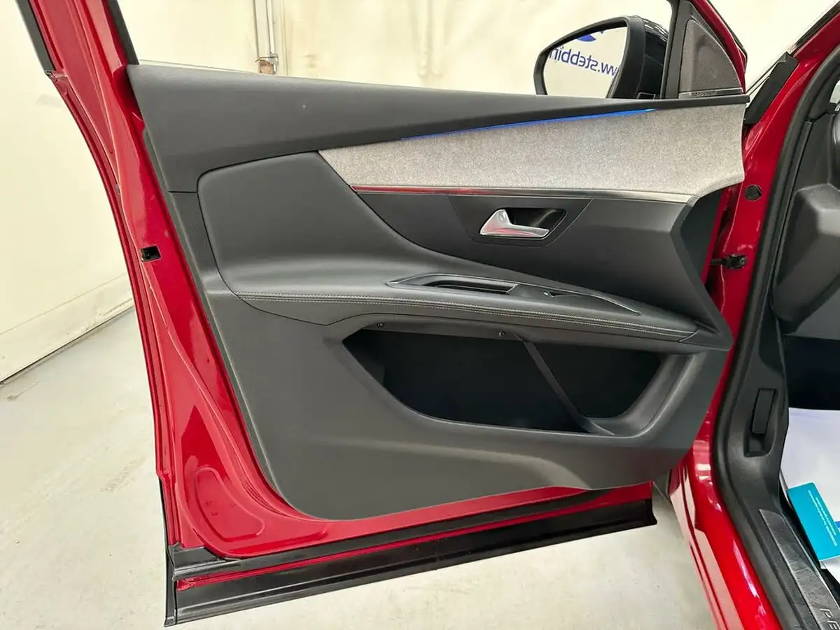 2021-peugeot-3008-suv-16-puretech-gt-300bhp-4wd-hybrid4-e-eat8-big-34