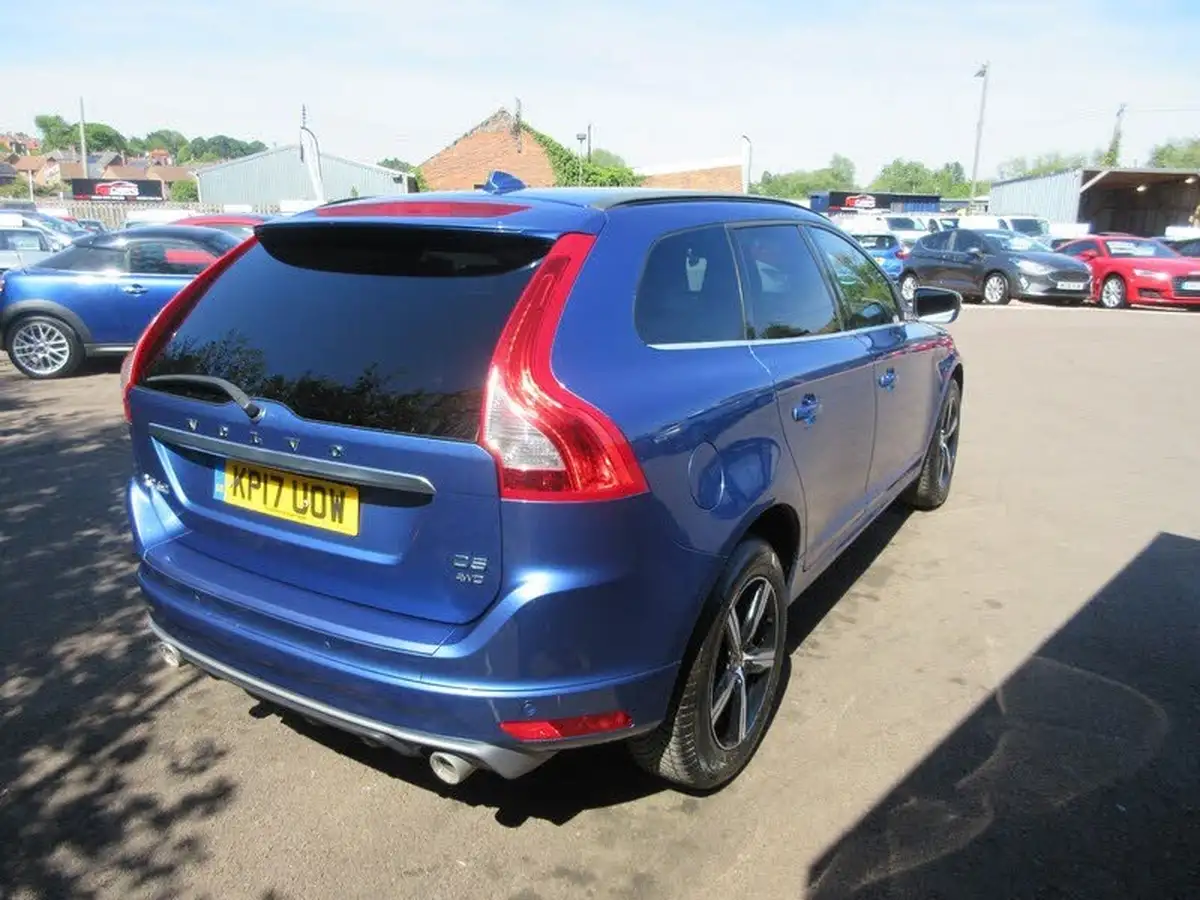 2017-volvo-xc60-24td-d5-r-design-geartronic-big-6