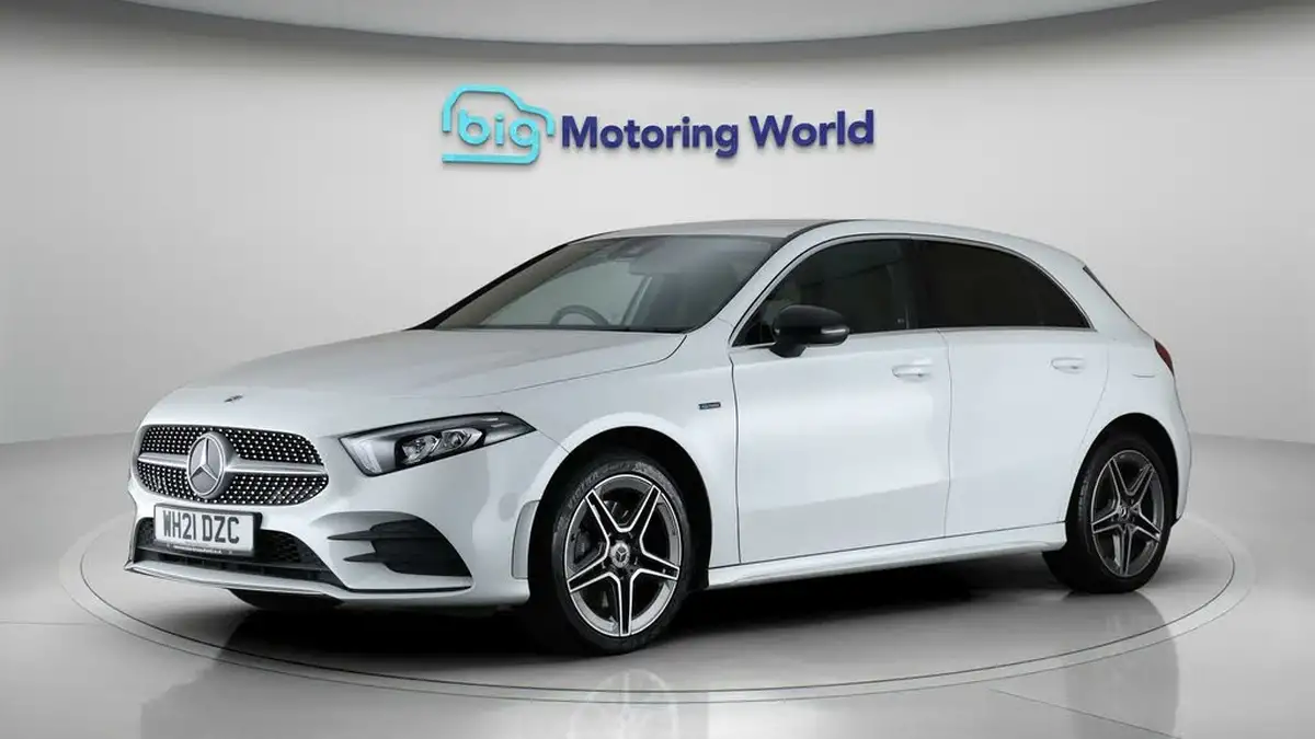 2021-mercedes-benz-a-class-13-a250e-amg-line-hatchback-5d-big-2